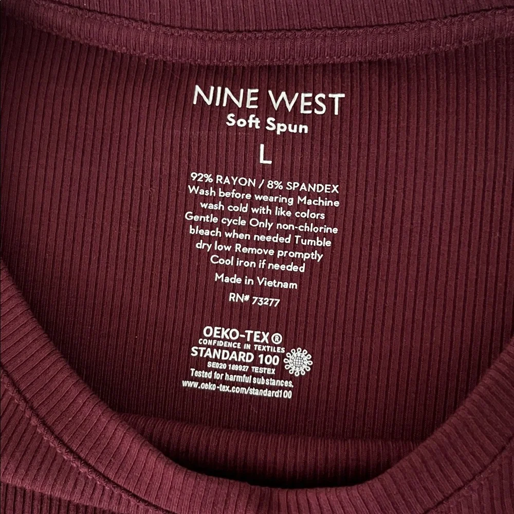 NWT Nine West fitted crew neck tee - Picture 3 of 8